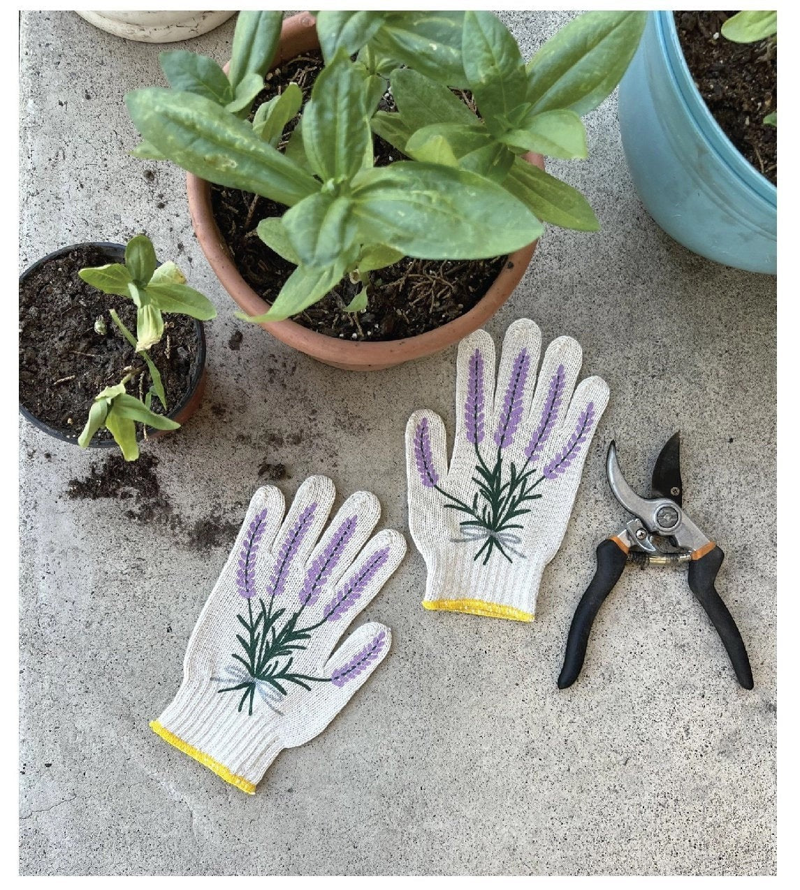 Lavender gardening gloves, view 3